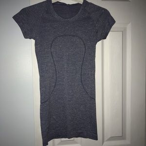Lululemon Swiftly Tech SS Crew Size 2